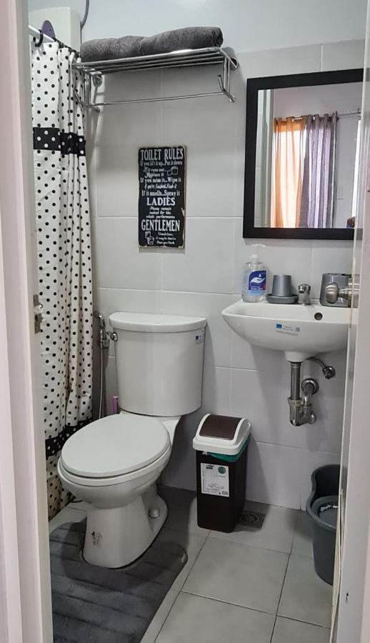 913Cityscape Located At City Center Bacolod Esterno foto